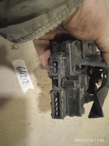 9136H3 PEUGEOT Замок двери передней правой купить в Ирпень
