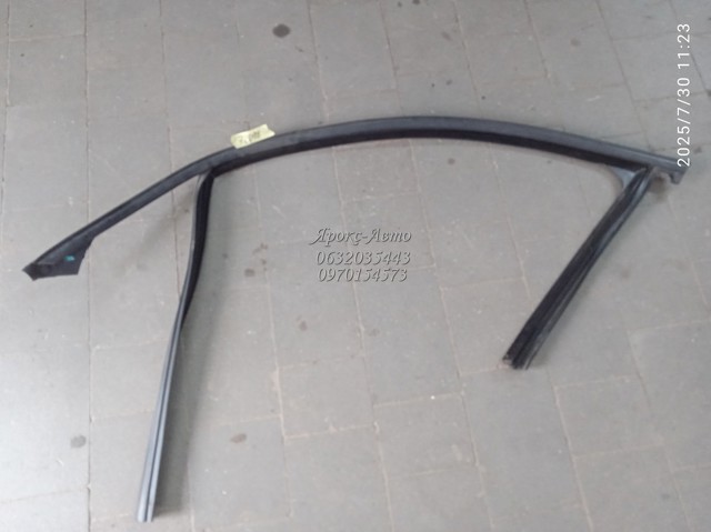 MERCEDES A2127250125 Направляющая стекла рамки двери передней левой в наличии Хмельницкий