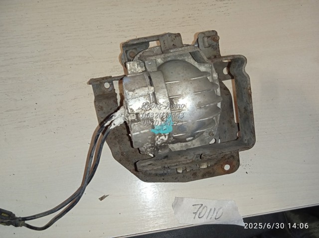 MITSUBISHI MN154902 Фара противотуманная правая в наличии Черкассы