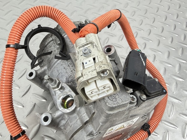 FORD DG9H19D623AE Компрессор кондиционера в наличии Украина