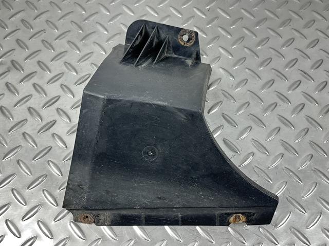 DS7378403B22AE FORD Кронштейн бампера заднего правый купить в Сумы
