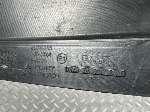 DS7378403B22AE FORD Кронштейн бампера заднего правый купить в Павлоград