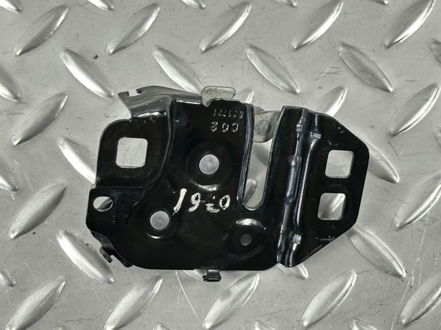 DS7Z16700C FORD Замок капота правый купить в Ужгород