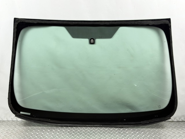 DS7Z5403100A FORD Стекло лобовое  купить в Чернигов