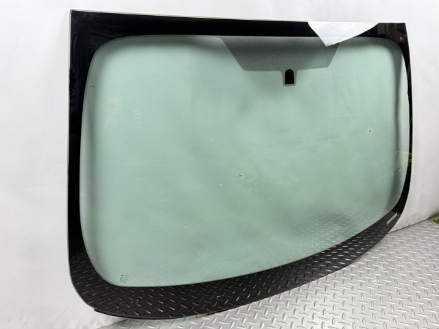 DS7Z5403100A FORD Стекло лобовое  купить в Одесса