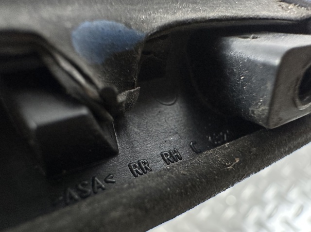 DS7Z5425860A FORD Уплотнитель стекла двери задней правой внешний (планка) купить в Харьков