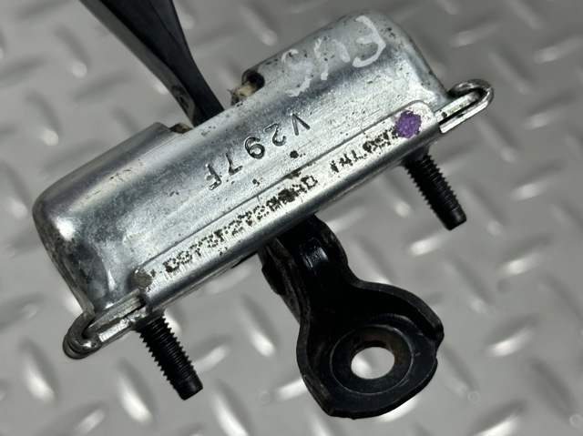 DS7Z5427204A FORD Ограничитель открывания двери задний купить в Хмельницкий