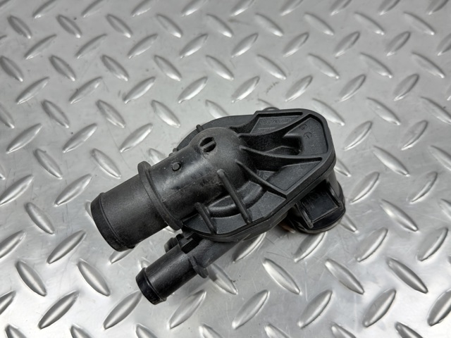 DS7Z8592F FORD Корпус термостата купить в Полтава