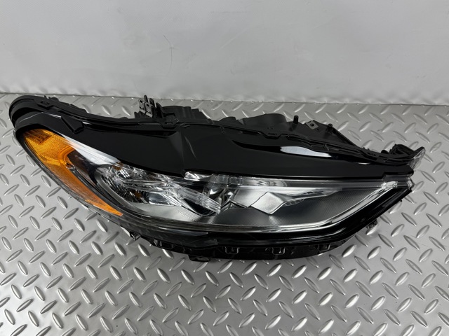 HS7Z13008D FORD Фара правая купить в Винница