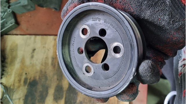 VAG 03L145255 Шкив насоса ГУР в наличии Ровно