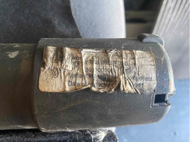 799220026R Шторка багажного отсека купить Львов