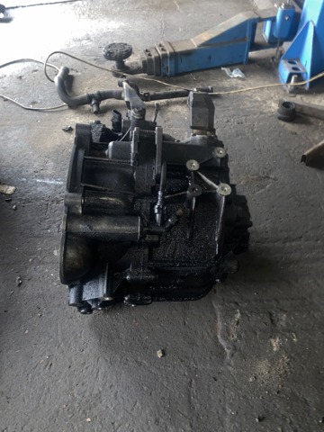 Коробка передач 96420073 GM