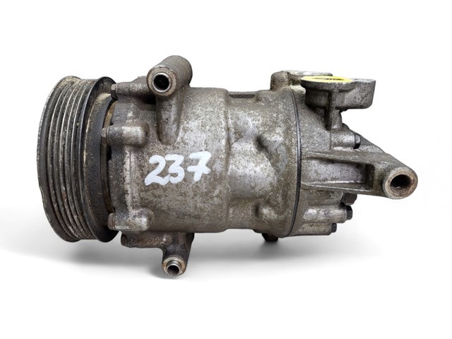 Компрессор климатической установки 1578424 FORD