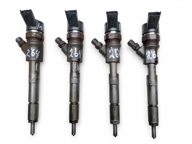 Форсунка дизельная в сборе 236700N030 TOYOTA