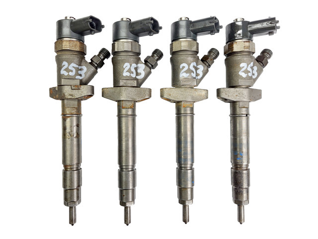 Форсунка дизельная в сборе 7701477040 RENAULT