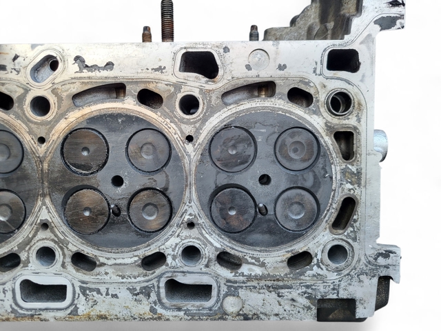 RENAULT 7701478149 ГБЦ в наличии Черновцы