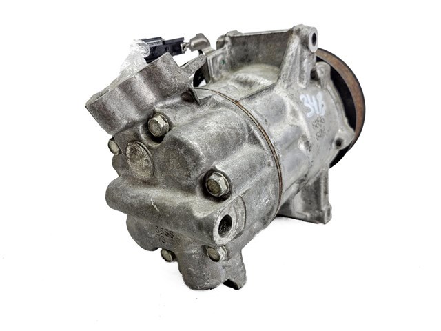 RENAULT 926003514R Компрессор кондиционера в наличии Чернигов