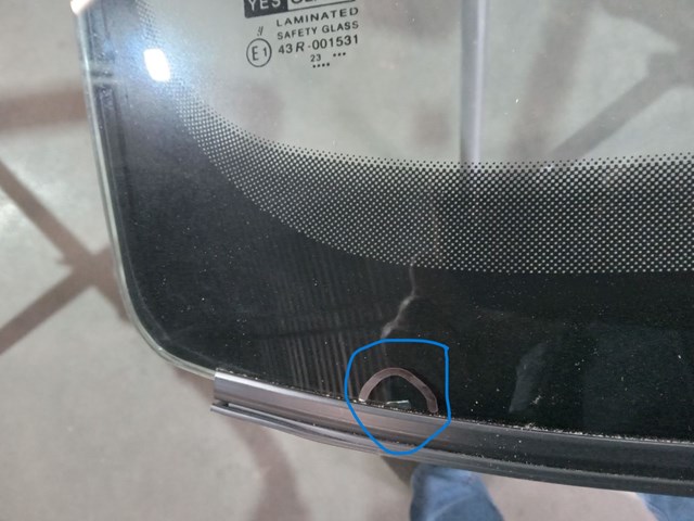 Стекло лобовое AB1545736A MARKET (OEM)