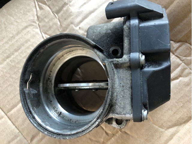 Дроссельная заслонка в сборе 6460901370 MERCEDES