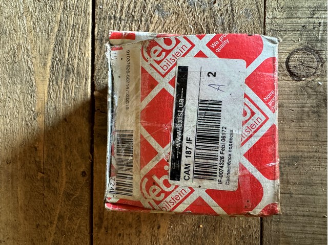 Сайлентблок переднего нижнего рычага 06172 FEBI