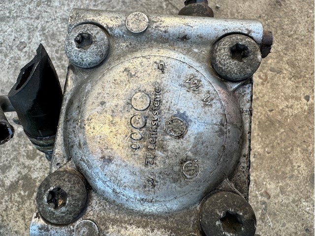 FORD 2S413A696AA Насос ГУР в наличии Черновцы