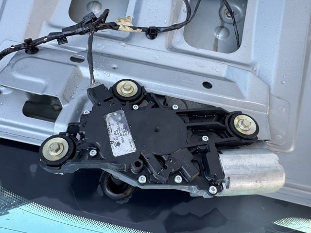 Стеклоочиститель двери задка 3M51R17K441AB FORD