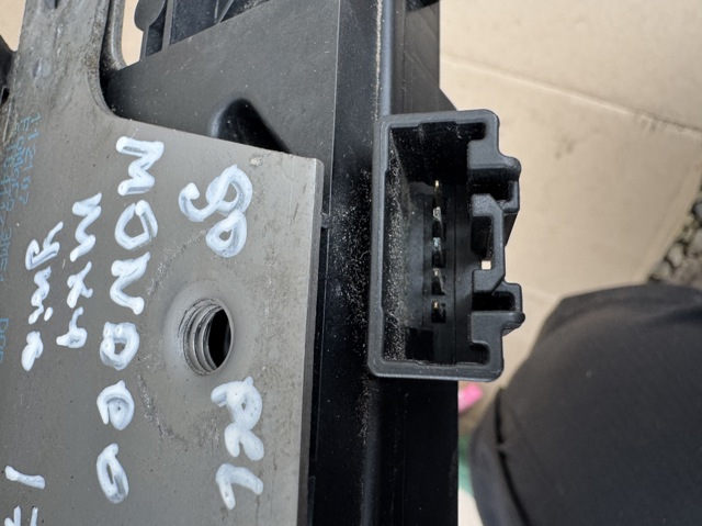 FORD 3M51R442A66AR Замок багажника в наличии Киев