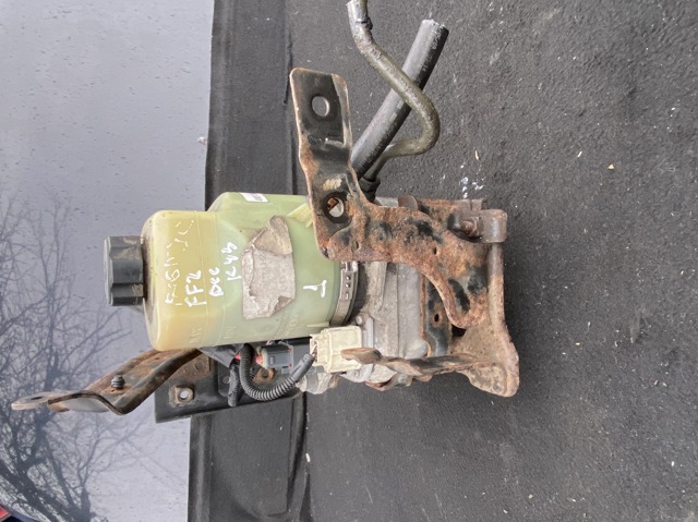 Насос рулевого управления 4M513K514CC FORD