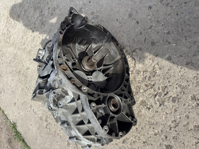 8V4R7002BF FORD КПП в сборе (механическая коробка передач) купить в Киев