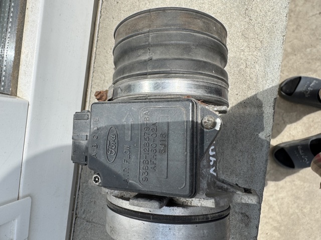 Датчик воздуха на впуске 93BB12B579BA FORD