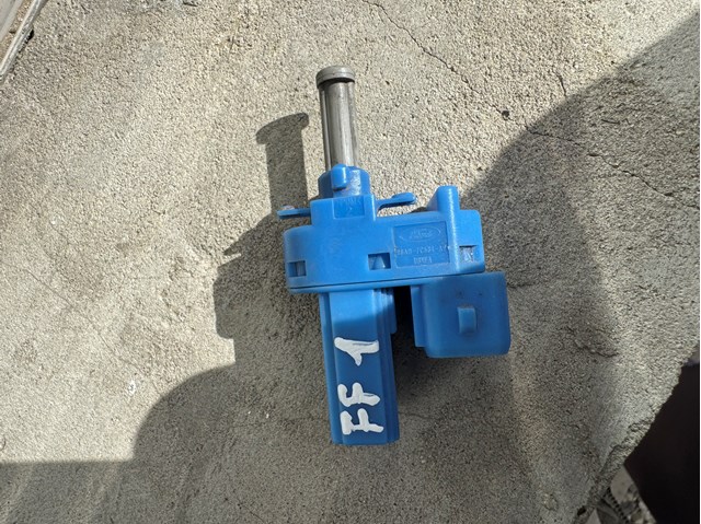 Датчик включения сцепления 98AB7C534AA FORD