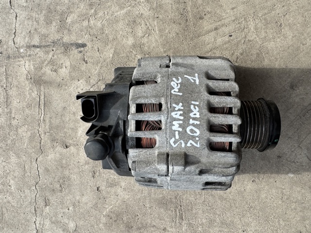 Генератор автомобиля Форд Куга 1