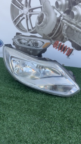 Вставка фары правой BM5113W029AK FORD