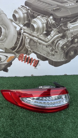 Фонарь задний левый, внешний DS7313405FJ FORD