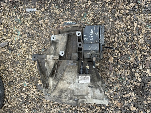 Коробка передач в сборе с главной передачей и дифференциалом XS4R7002FC FORD
