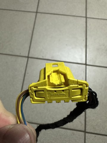 3T0971584A VAG купить в Одесса