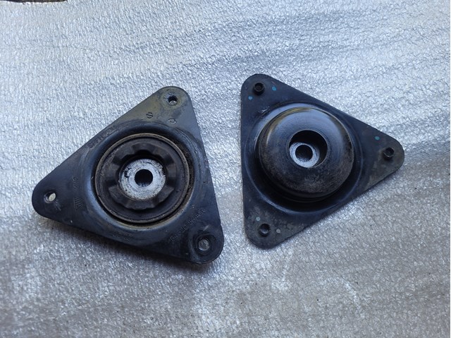 543205HA0A Nissan/Infiniti Опора амортизатора переднего