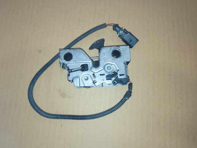 5G1823509D Замок капота купить Ровно