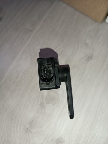 37146870000 BMW Датчик уровня положения кузова задний купить в Хмельницкий