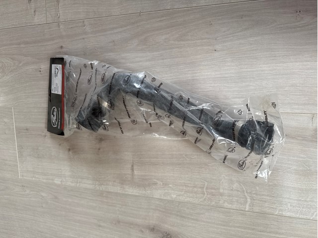 Нижний патрубок радиатора 427513939 GATES