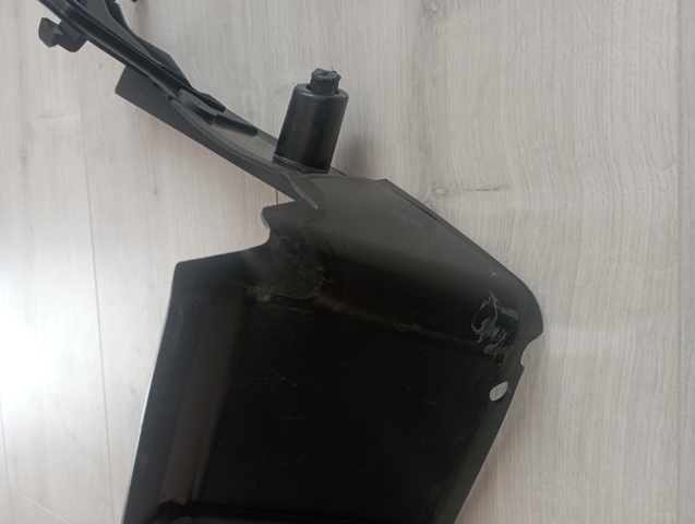 BMW 51747421678 Воздуховод (дефлектор) радиатора нижний в наличии Каменское