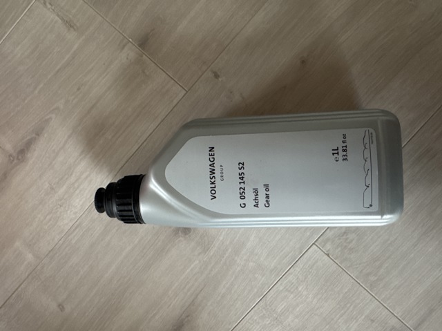 Масло в коробку передач G052145S2 VAG