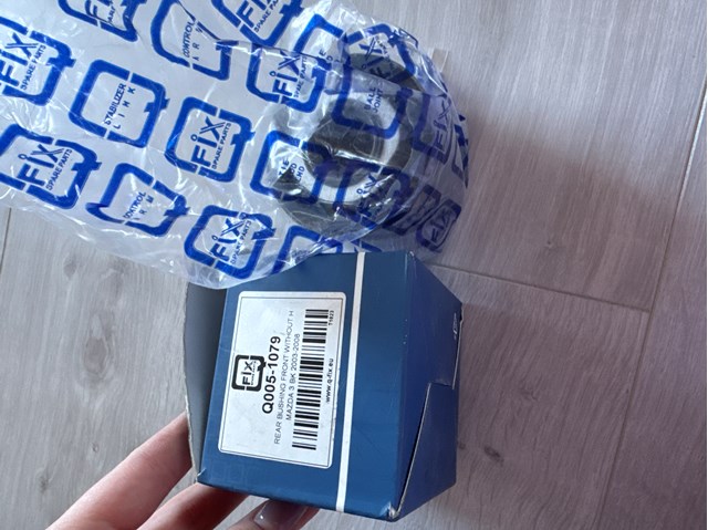 Сайлентблок нижнего переднего рычага Q0051079 Q-FIX