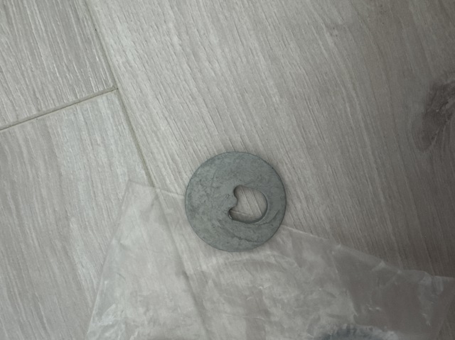 Шайба болта крепления заднего нижнего рычага, внутренняя WHT000232 VAG