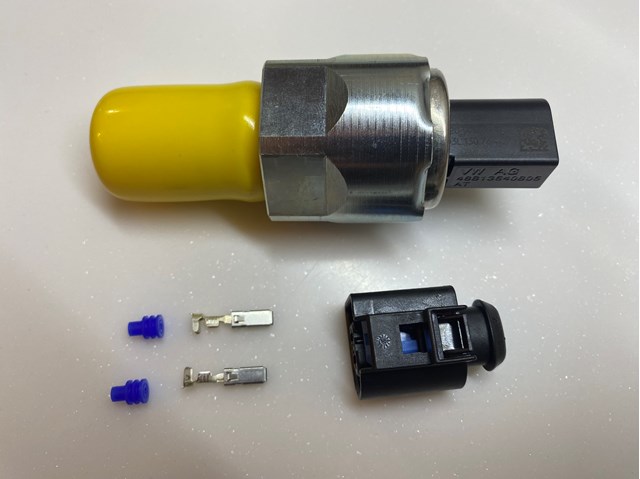 Регулятор давления в топливной рейке 03L130764B VAG