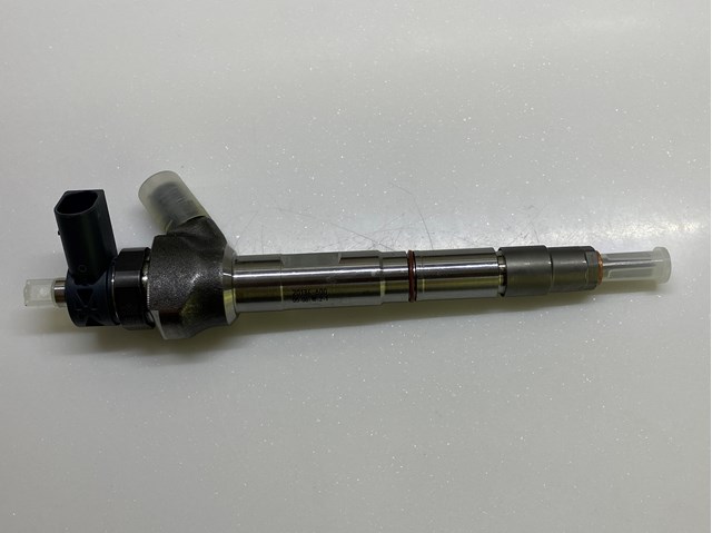 Форсунка впрыска топлива Volkswagen Golf ALLTRACK 7