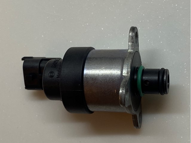 BOSCH 0928400746 Клапан регулировки давления (редукционный клапан ТНВД) Common-Rail-System в наличии Житомир