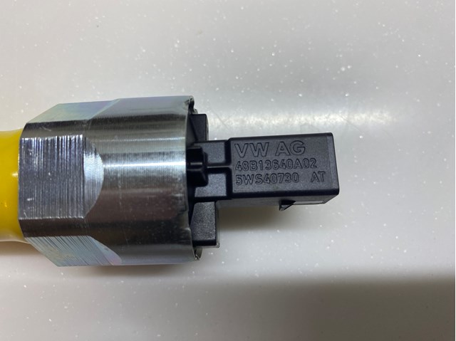 CONTINENTAL 48B13640A02 Регулятор давления топлива в топливной рейке в наличии Каменское