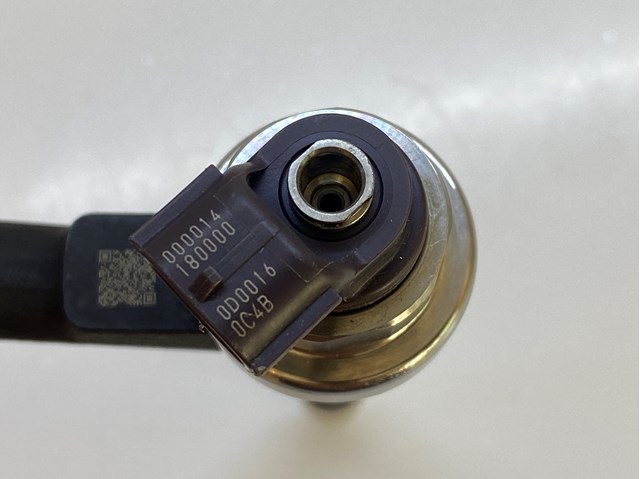 5821093 GM Топливные форсунки купить в Украина