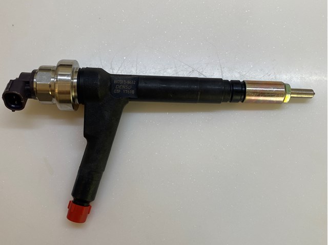 Клапанная форсунка DCRI105080 DENSO